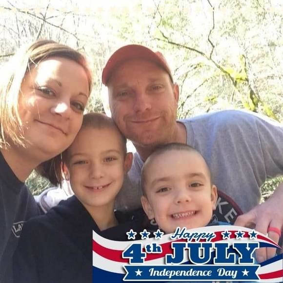 Meet your Posher, Lee - Picture 1 of 1